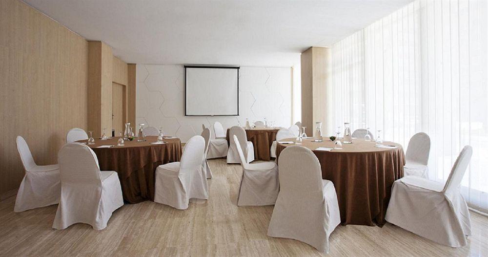 Hotel Delta Tudela Esterno foto