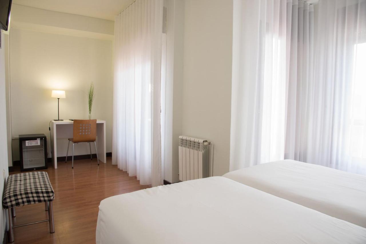 Hotel Delta Tudela Esterno foto