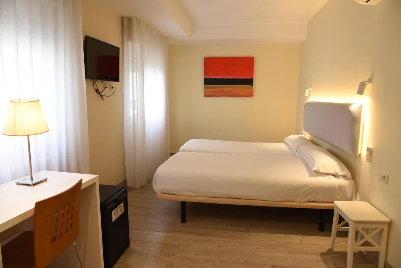 Hotel Delta Tudela Esterno foto