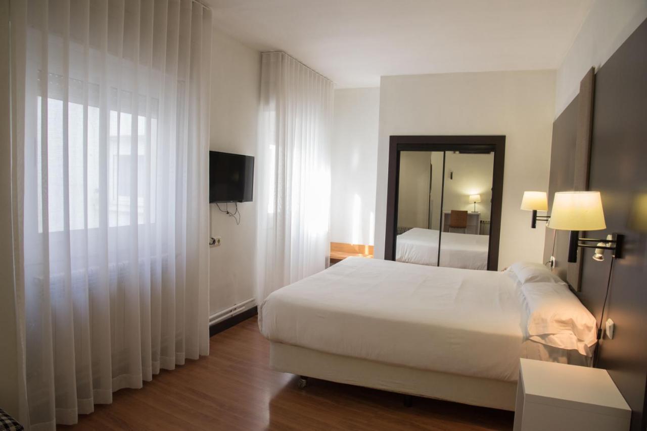 Hotel Delta Tudela Esterno foto