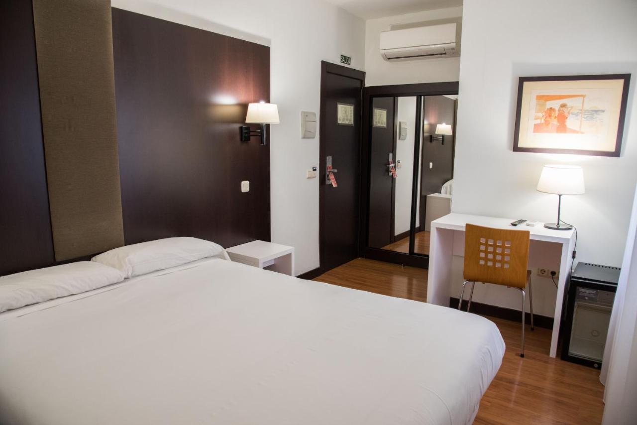 Hotel Delta Tudela Esterno foto